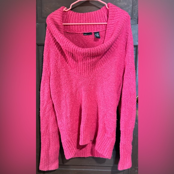 Cowl Neck/Off-The-Shoulder Sweater, Pom-Pom Beanie, and Gloves Set - Picture 2 of 7